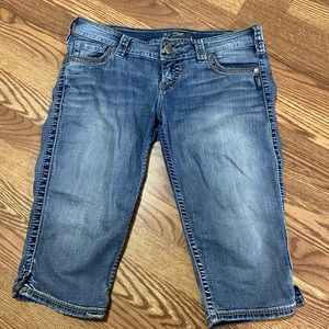 Silver Jeans Mckenzie Flap Crop size 31
